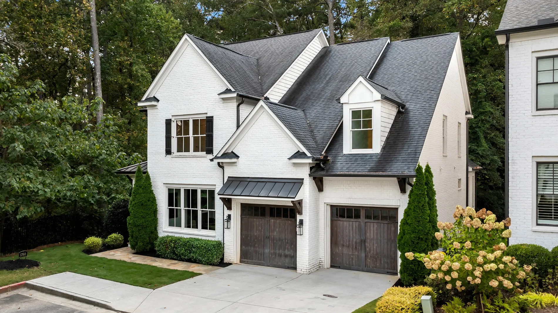 Exterior photo 7