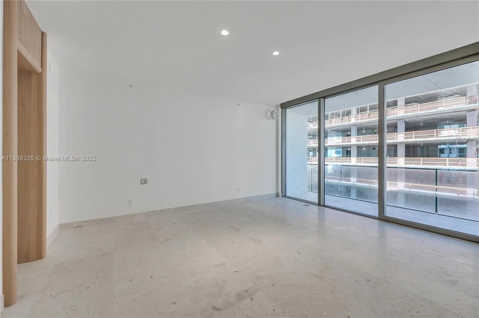 Gallery photo 3