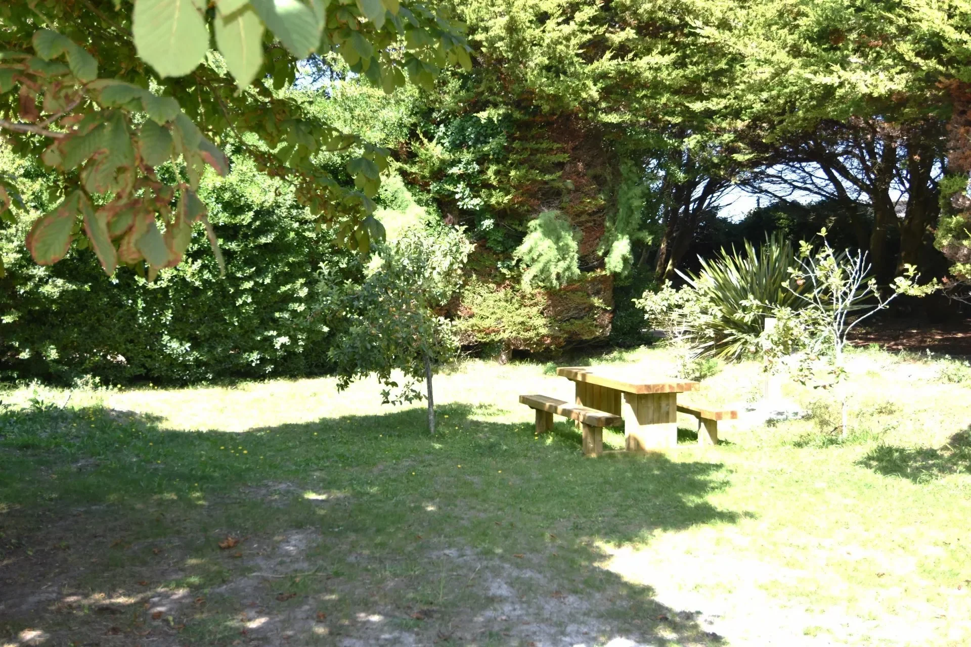 Exterior photo 5