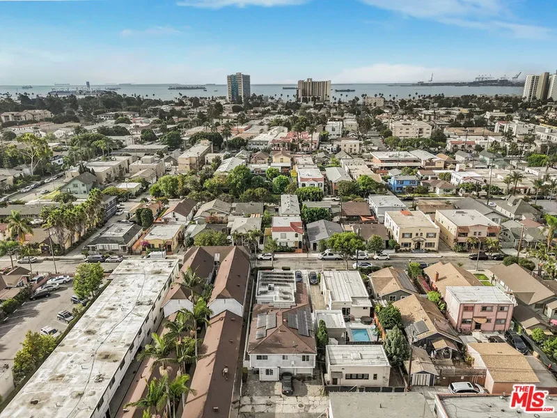 1719 E Florida Street, Signal Hill, California, United States. - Photo 20