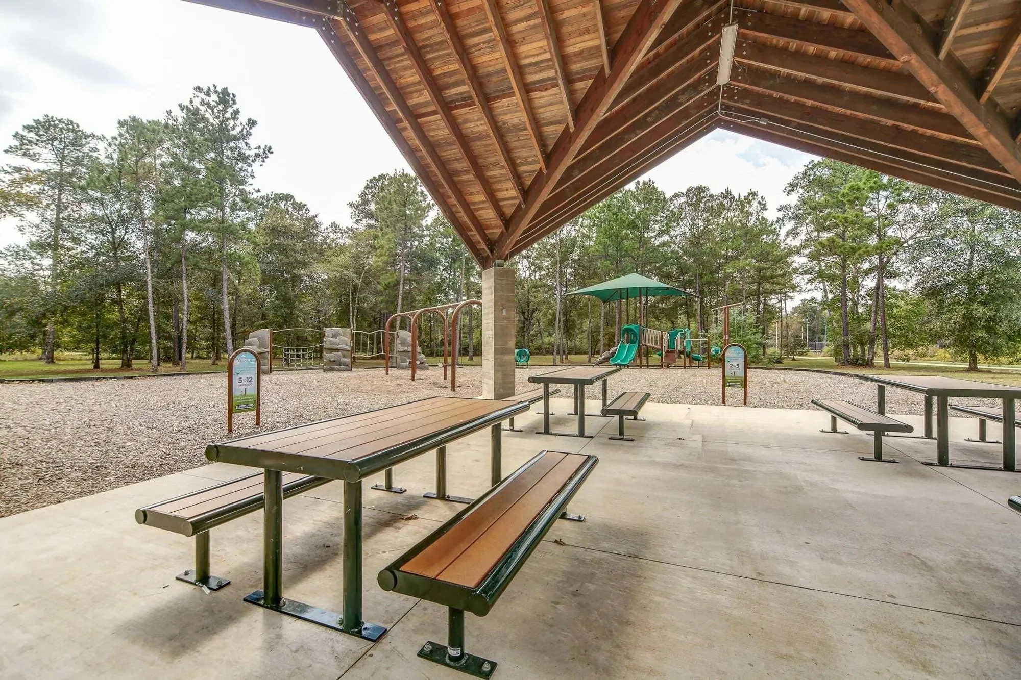 1916 Golden Spruce Lane, Conroe, TX 77301, Conroe, Texas, United States. - Photo 20