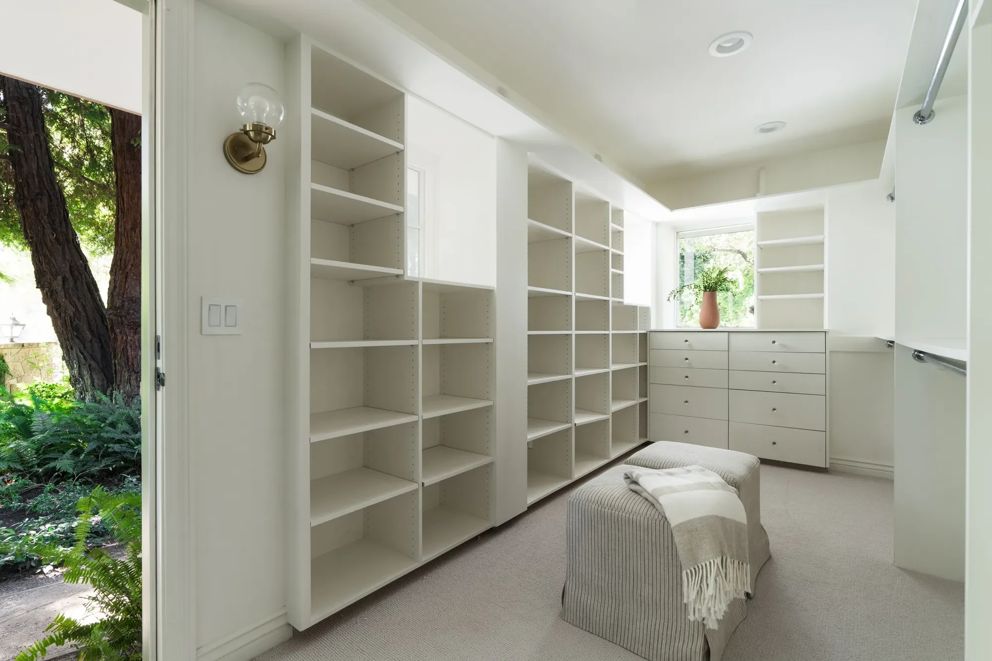 Gallery photo 2