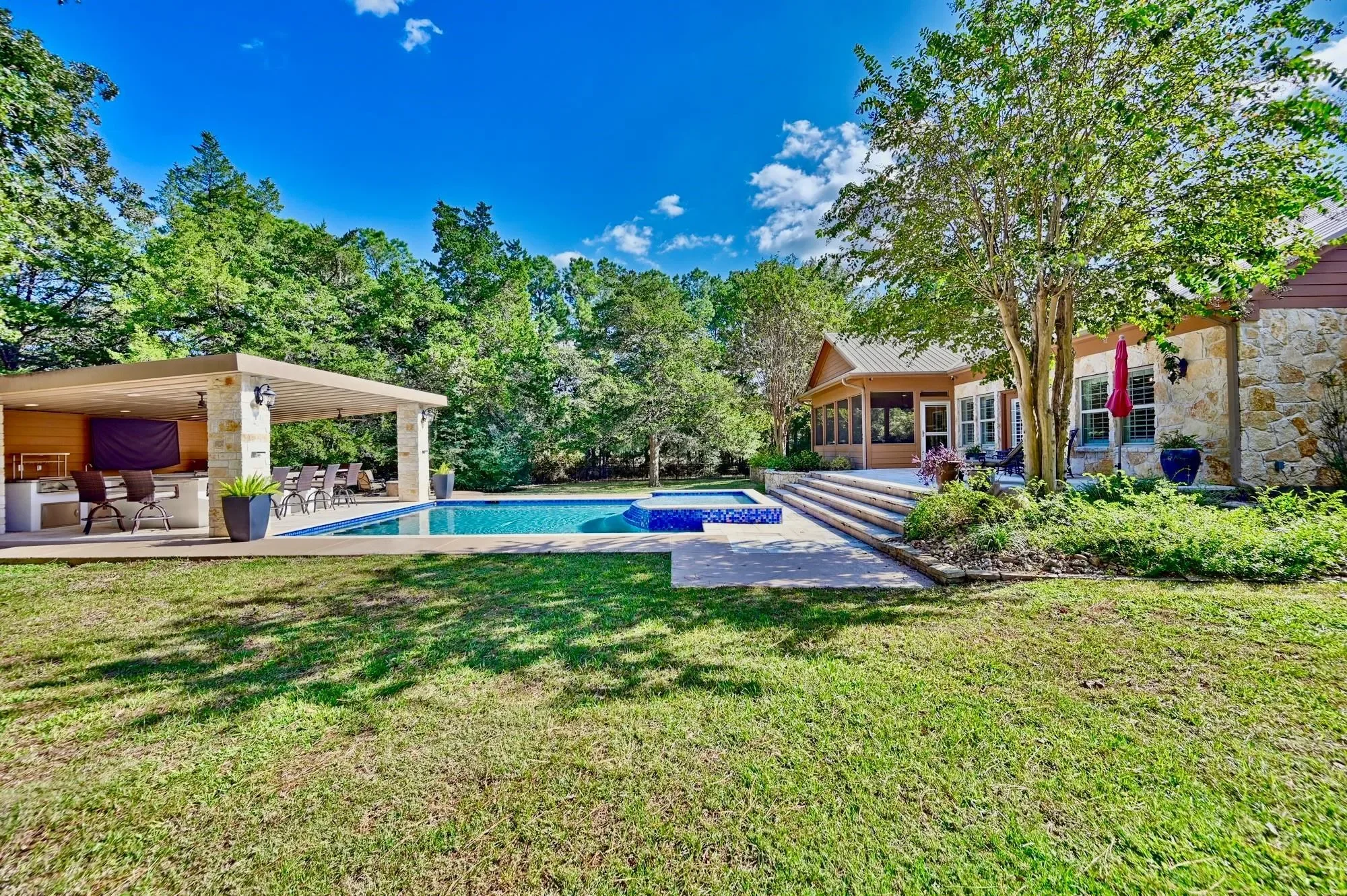 404 Saint Andrews Drive, New Ulm, Texas, United States. - Photo 12