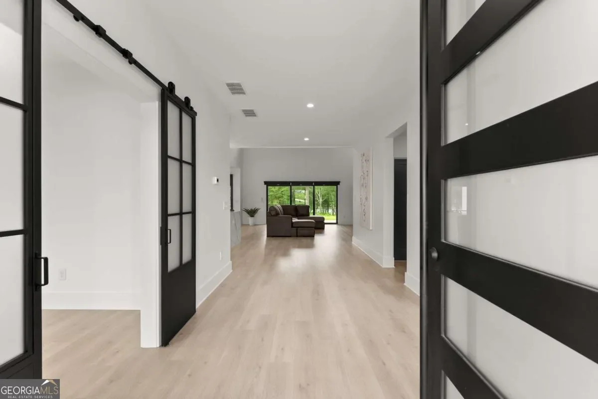 Gallery photo 2