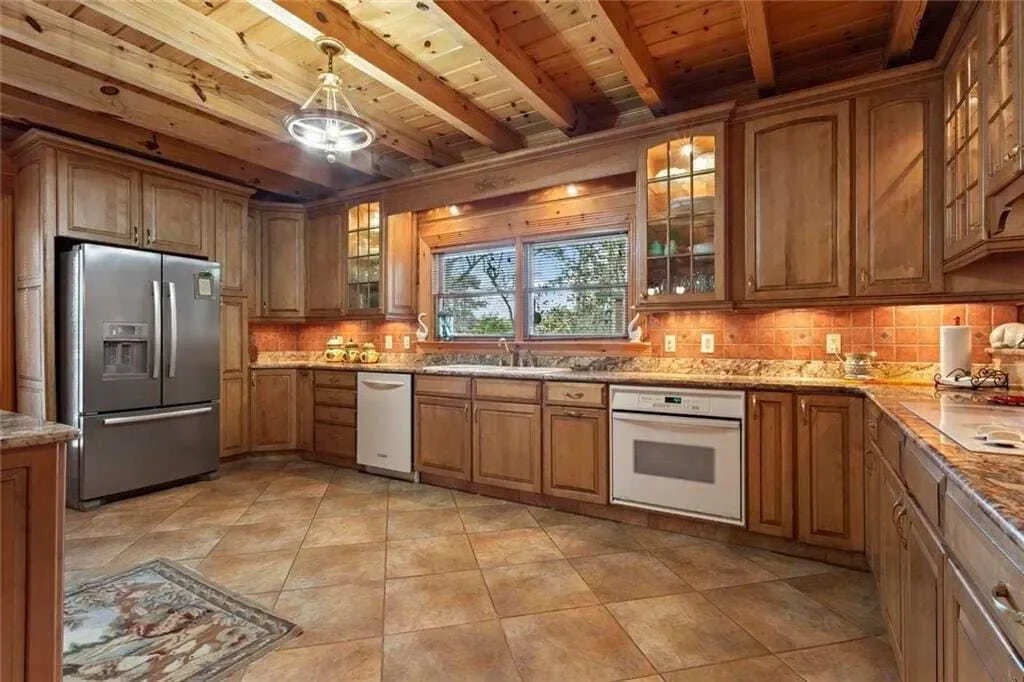 250 Moore Meadow Drive, Georgetown, Georgia, United States. - Photo 15