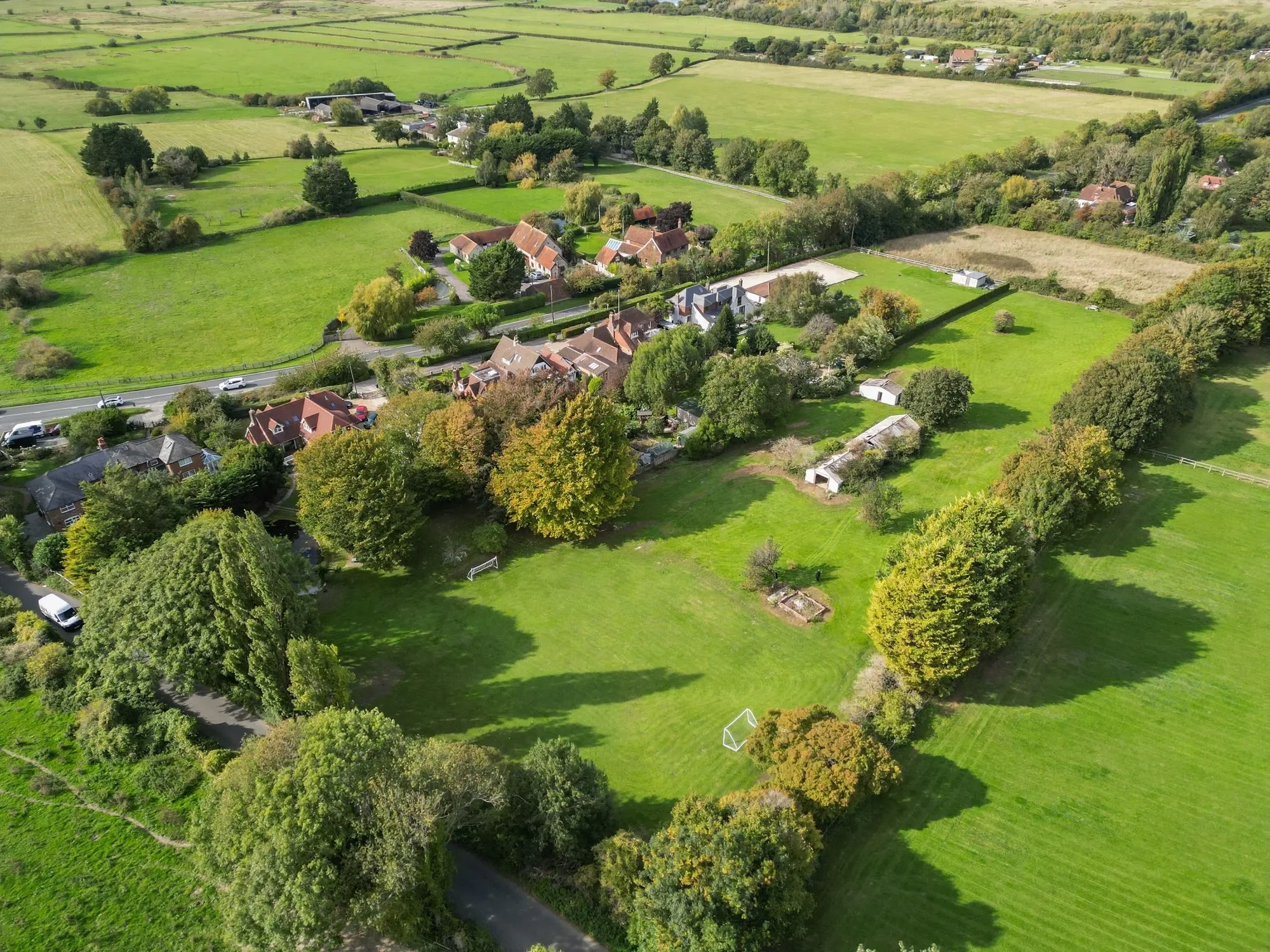 Small Dole, Henfield, Henfield, England, United Kingdom. - Photo 33