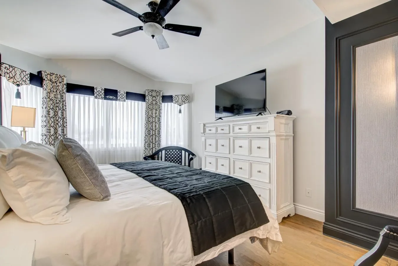 140-140A Boul. Lacombe, Repentigny, Canada. - Photo 18