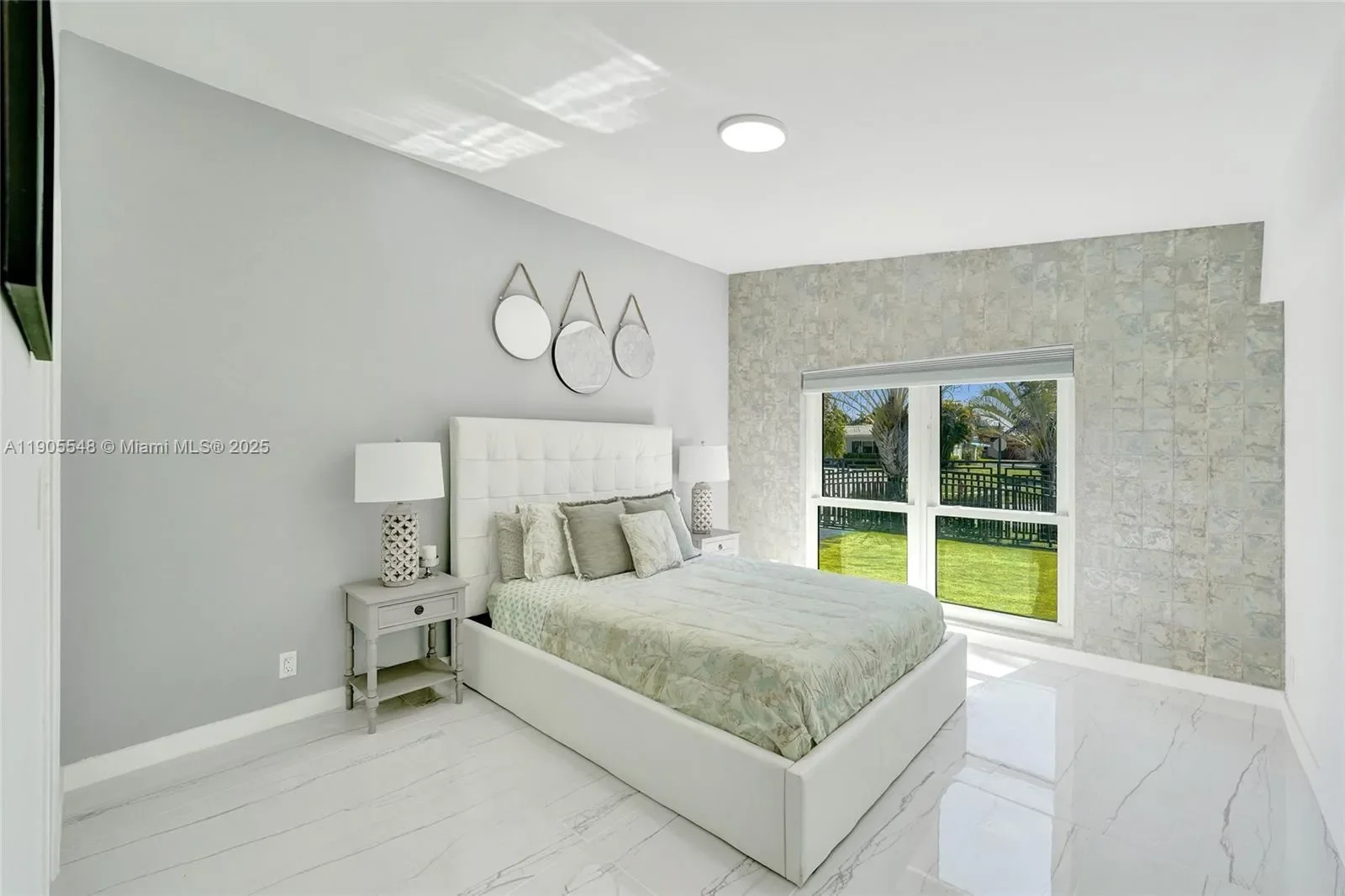 Gallery photo 9