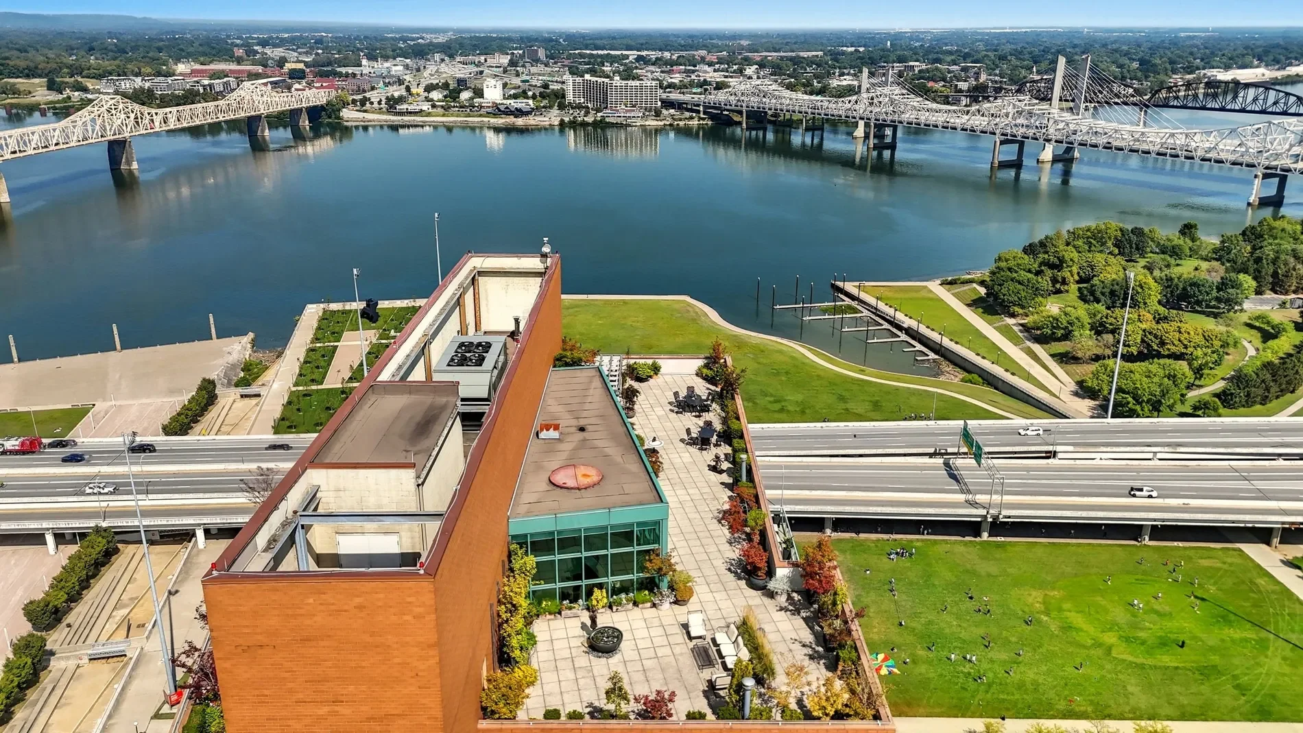 222 East Witherspoon Street #2200, Louisville, KY 40202, Watterson Park, Kentucky, United States. - Photo 41