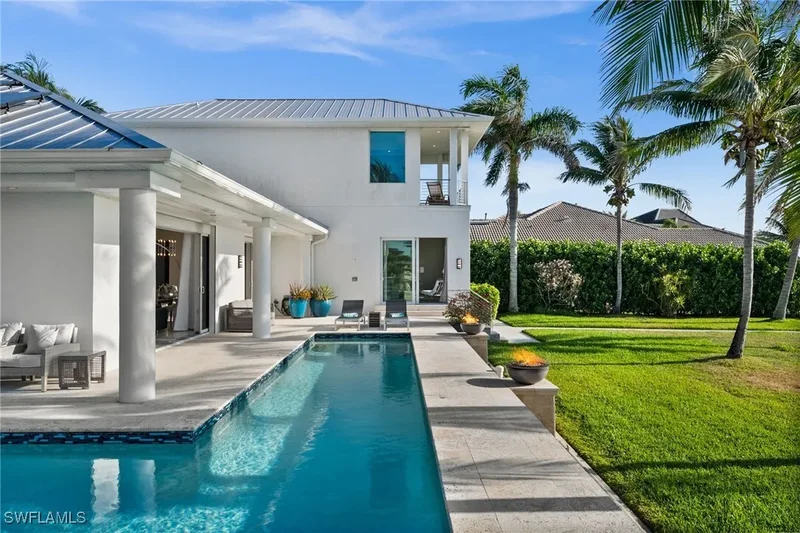 5625 Riverside Drive, Cape Coral, Florida, United States. - Photo 25