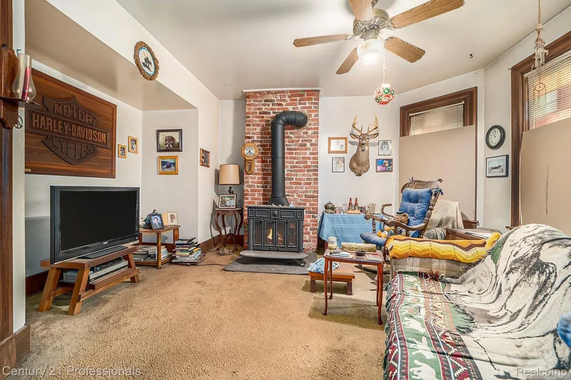 428 East Street, Rochester, MI 48307, Rochester, Michigan, United States. - Photo 15
