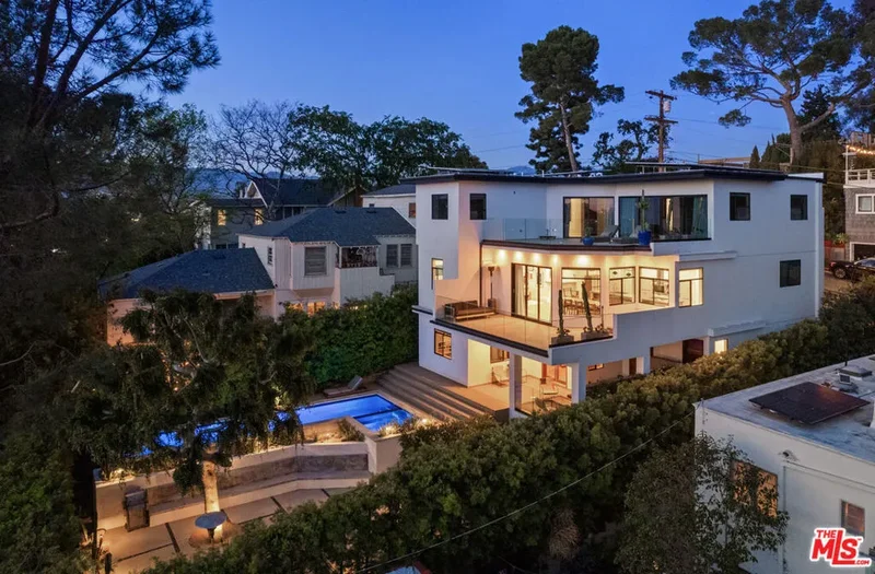 2457 Hidalgo Avenue, Los Angeles, California, United States. - Photo 27