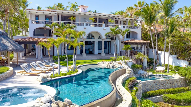 Beachfront Casa Robson, Caleta Palmilla