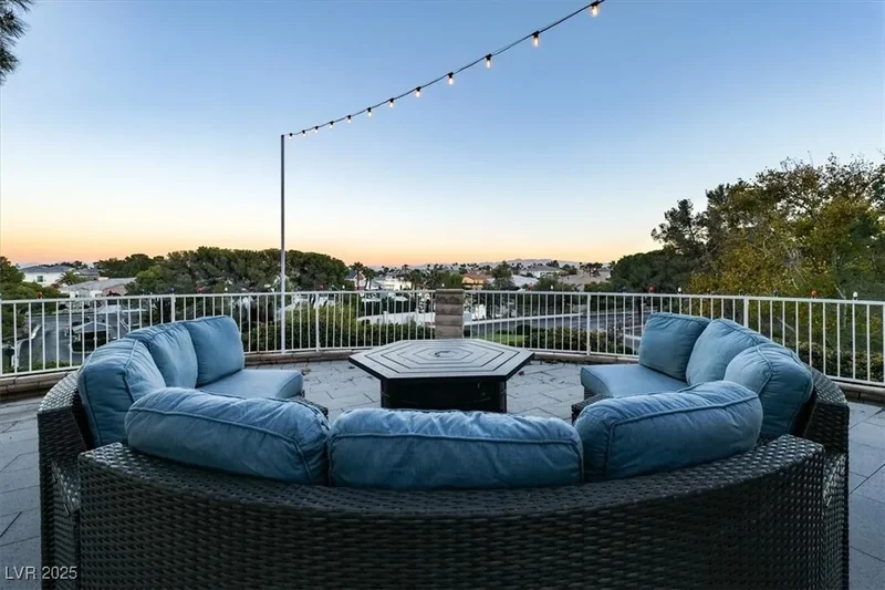 2940 Crystal Bay Drive, Las Vegas, Nevada, United States. - Photo 53