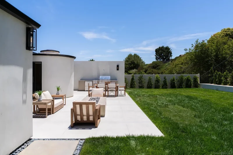 5826 Soledad Mountain Rd, La Jolla, CA 92037, San Diego, California, United States. - Photo 47