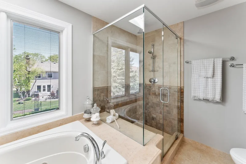 5804 N Corona Drive, Palatine, IL 60067, Palatine, Illinois, United States. - Photo 27