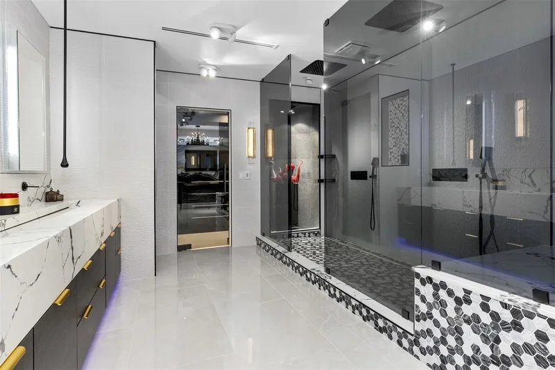 3021 Riomar St., Fort Lauderdale, Florida, United States. - Photo 32