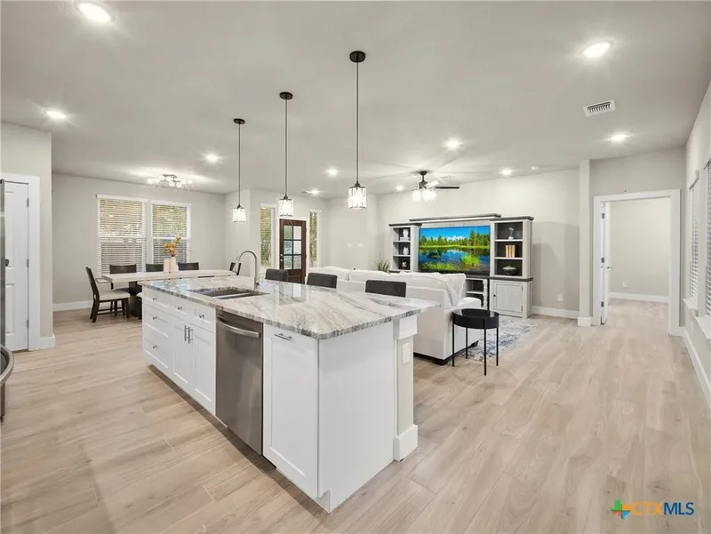 5338 Howard Street, San Antonio, Texas, United States. - Photo 6