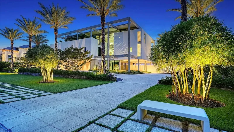 8250 SANDERLING ROAD, Siesta Key, Florida, United States. - Photo 10