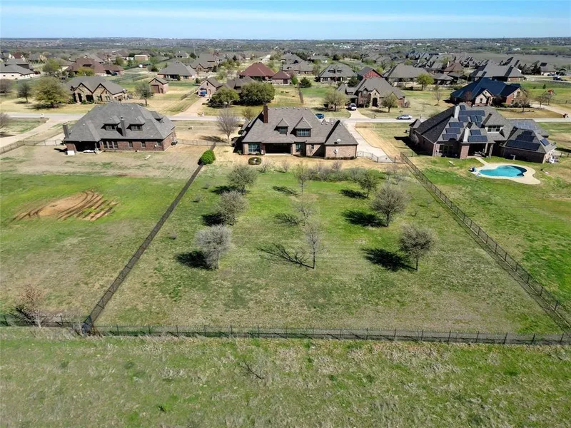 1304 Rollie Michael Lane, Fort Worth, Texas, United States. - Photo 20