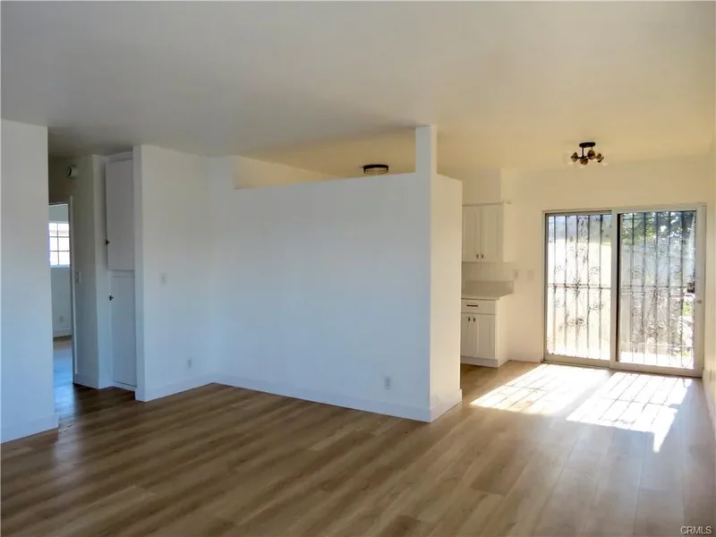 212 W 84th St, Los Angeles, CA 90003, Los Angeles, California, United States. - Photo 15