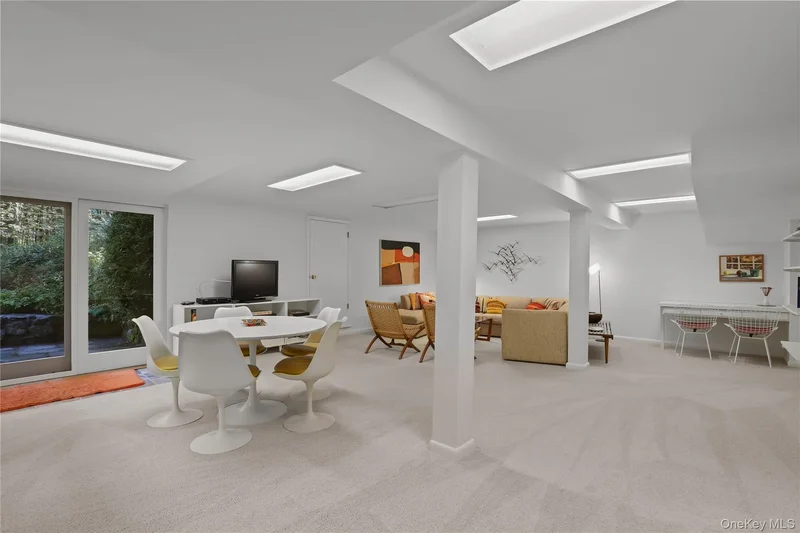 34 Blair Road, Armonk, NY, 10504, USA, Greenwich, New York, United States. - Photo 19