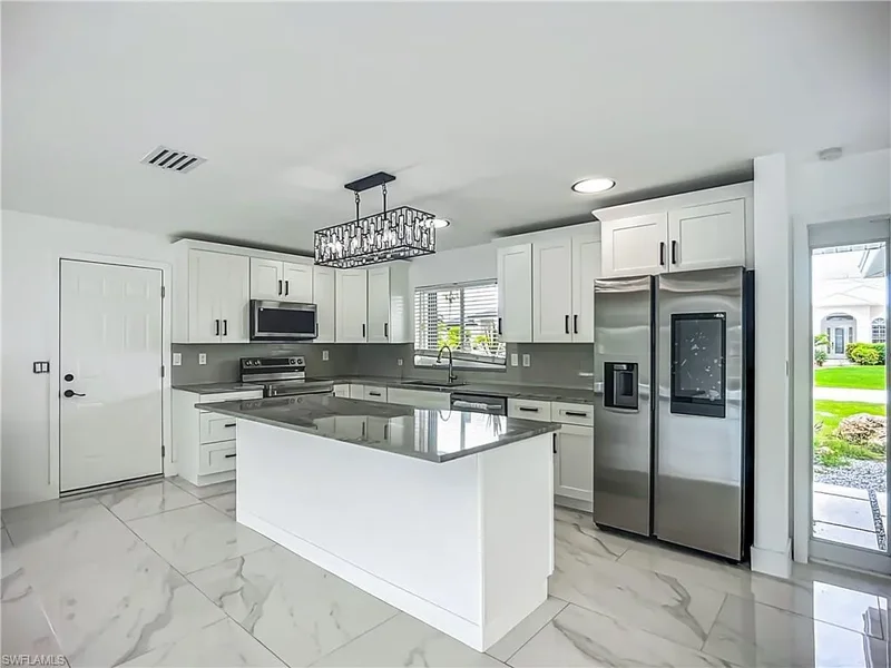 1428 Vendome CT, Cape Coral, Florida, United States. - Photo 17