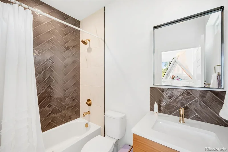 3275 S Clermont Street, Denver, Colorado, United States. - Photo 28