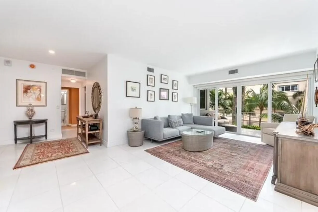 Gallery photo 1