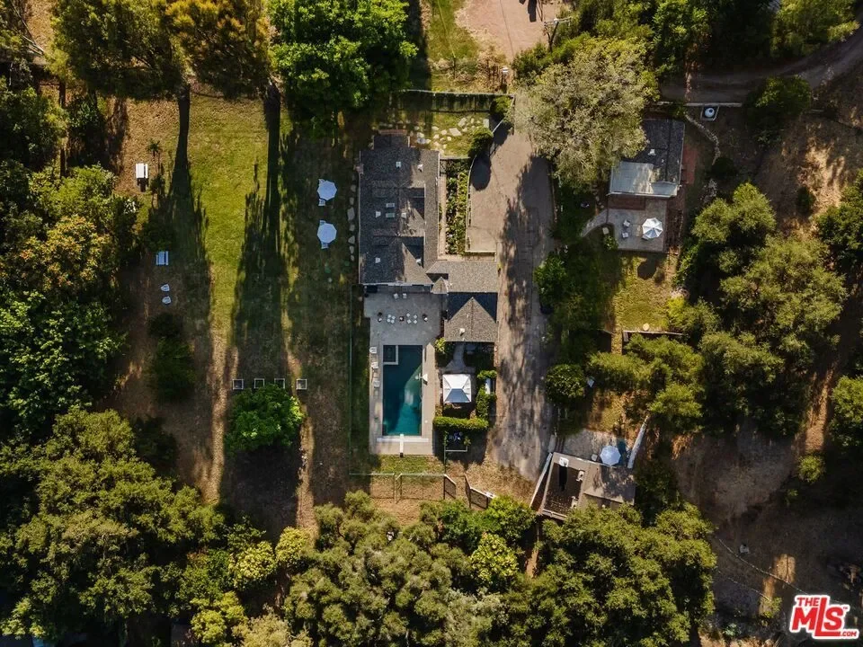 1520 Bonnell Drive, Topanga, California, United States. - Photo 62