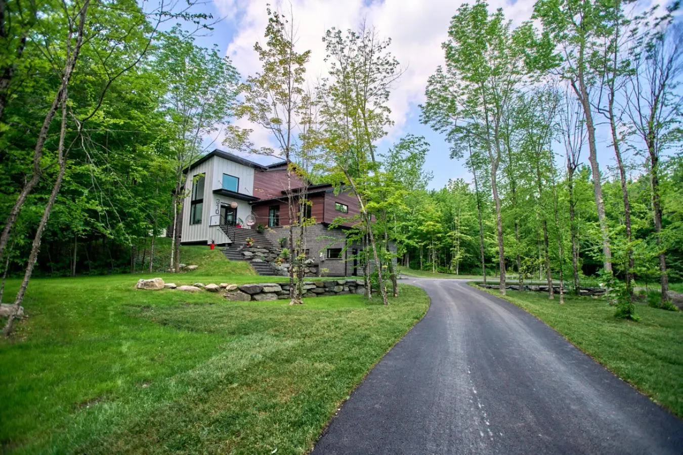310 rue des Boisés, Ascot Corner, Quebec, Canada. - Photo 18