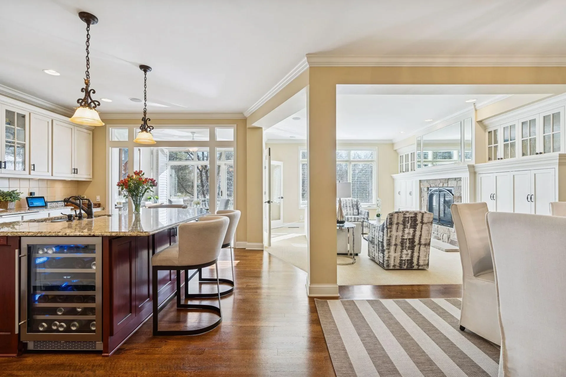 296 Grace Pointe Court, Wayzata, MN 55391, Wayzata, Minnesota, United States. - Photo 4