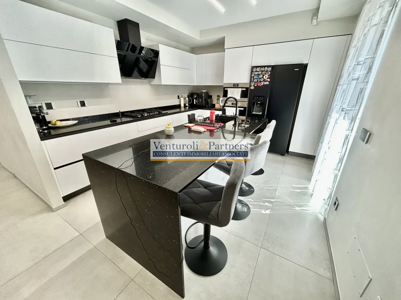 Gallery photo 7