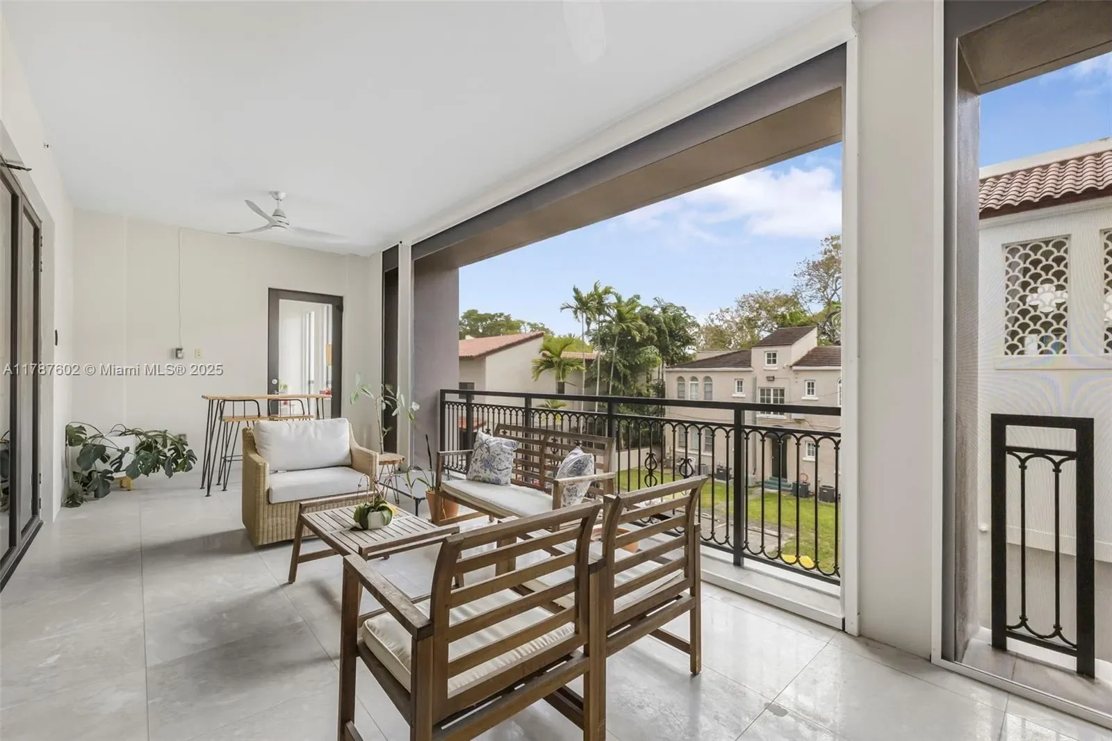 718 Valencia Ave 206, Coral Gables, Florida, United States. - Photo 42