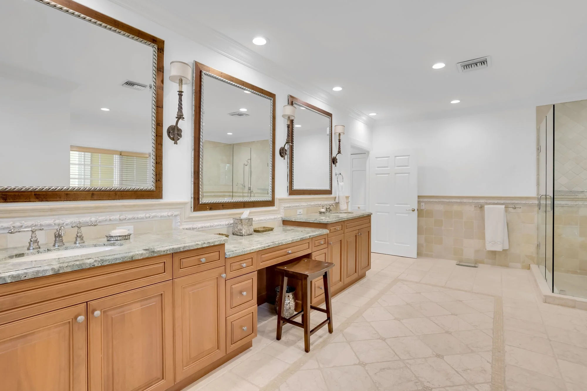 2883 Banyan Boulevard Circle NW , Boca Raton, FL 33431, Boca Raton, Florida, United States. - Photo 6