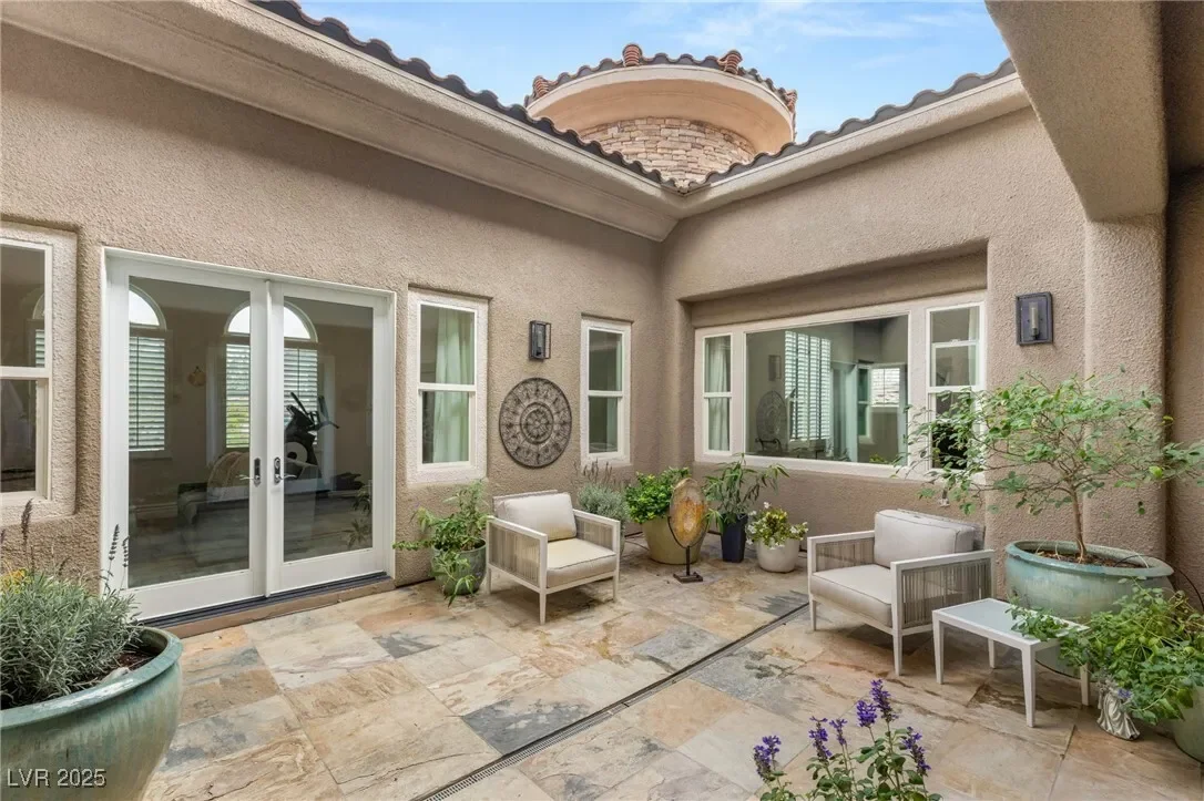 631 Coriander Canyon Court, Las Vegas, Nevada, United States. - Photo 39