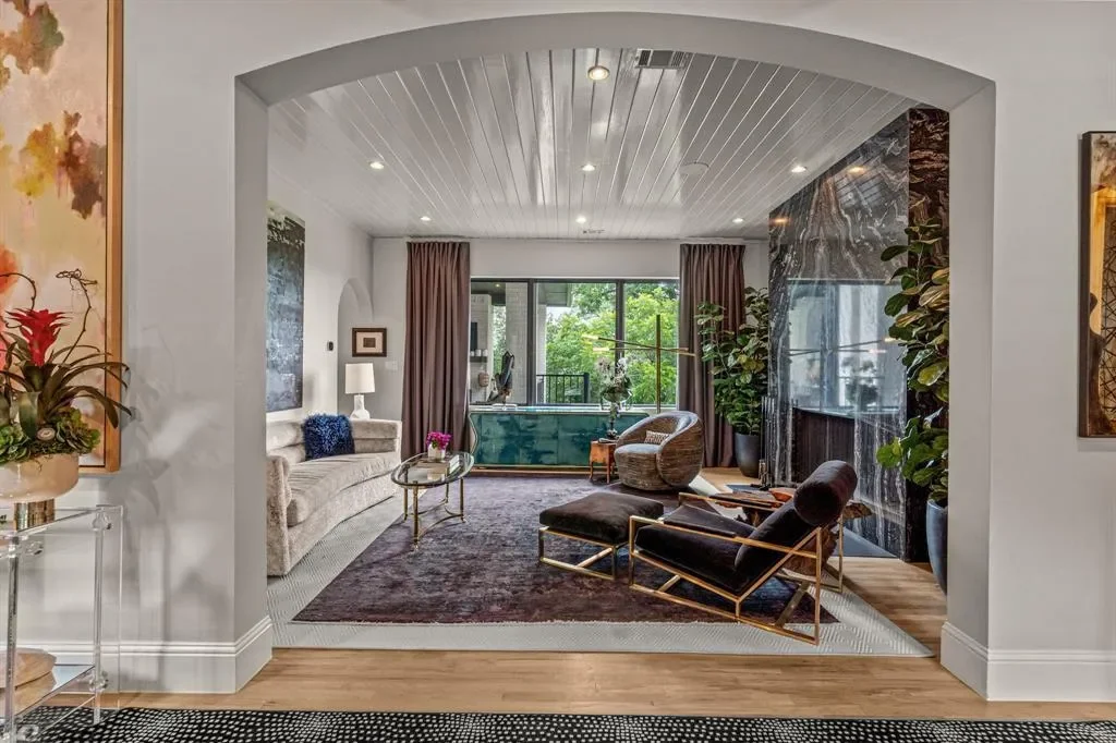 2413 Lofton Terrace, Fort Worth, Texas, United States. - Photo 6
