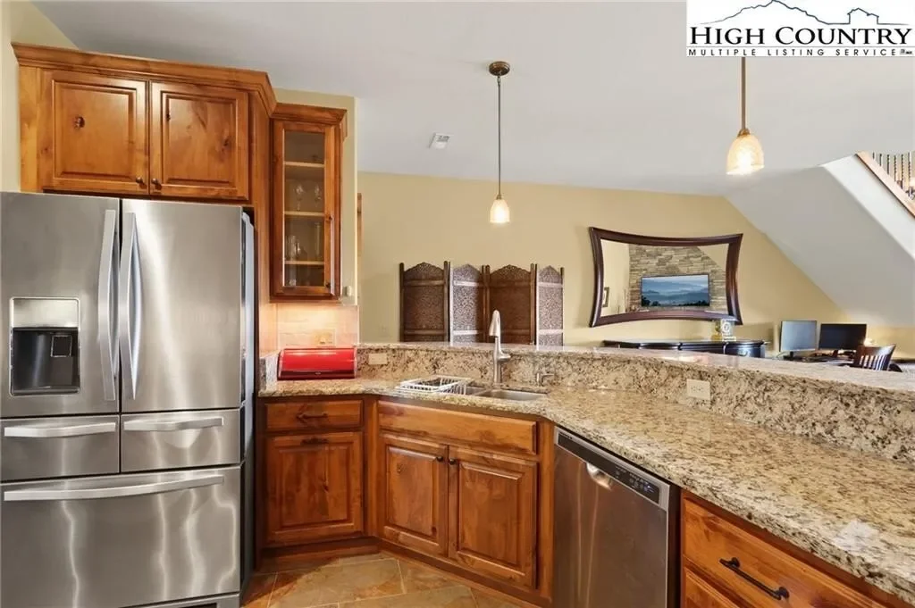 552 Penny Lane 2B, Banner Elk, NC 28604, Banner Elk, North Carolina, United States. - Photo 6
