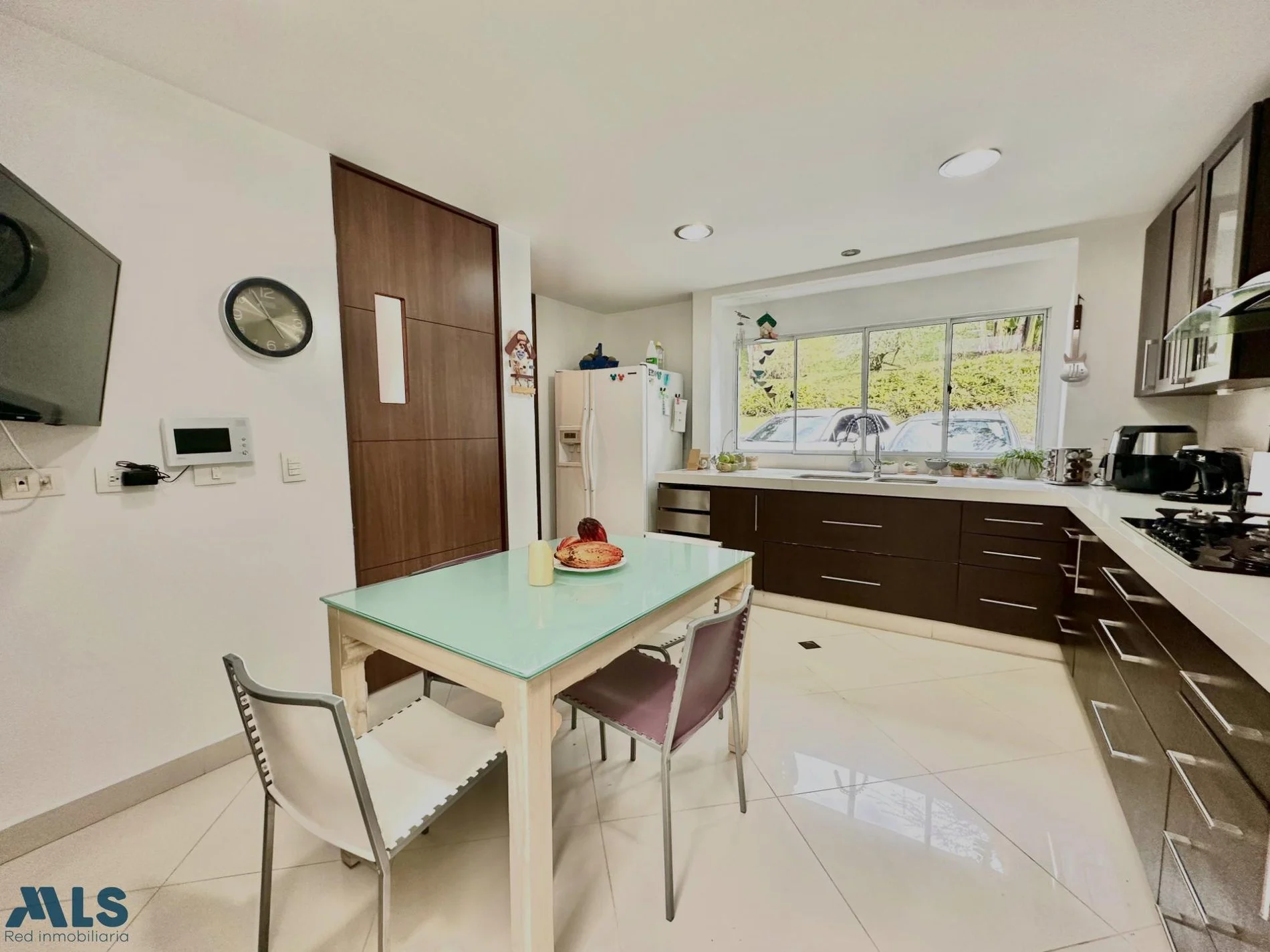 Gallery photo 3