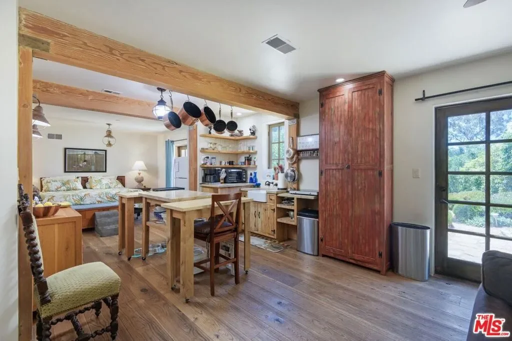 2899 Hidden Valley Lane, Montecito, California, United States. - Photo 16
