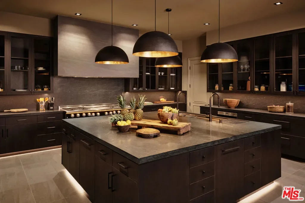 73 Beverly Park Lane, Beverly Hills, California, United States. - Photo 14