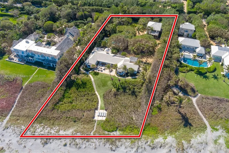 247 S Beach Rd, Jupiter Island, FL, 33455, USA, Hobe Sound, Florida, United States. - Photo 15