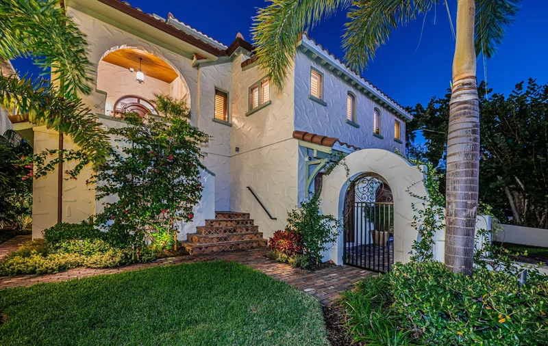 1403 Pass A Grille Way, ST Pete Beach, FL 33706, St. Pete Beach, Florida, United States. - Photo 7