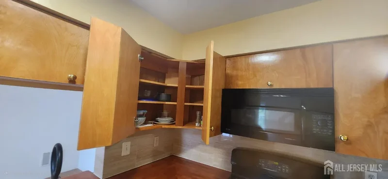 3106 Commons At Kingswood Drive, East Brunswick, NJ 08816, East Brunswick, New Jersey, United States. - Photo 7