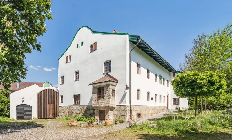 Kraiburg, Bavaria, Germany. - Photo 8