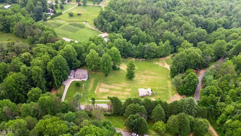 1615 East Vineyard Road, Hayesville, NC 28904, Hayesville, North Carolina, United States. - Photo 68