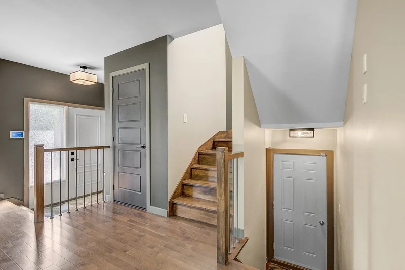 3 Tsse Bellefeuille, Laval, Quebec, Canada. - Photo 29