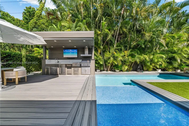475 Woodcrest Rd, Key Biscayne, Florida, United States. - Photo 19