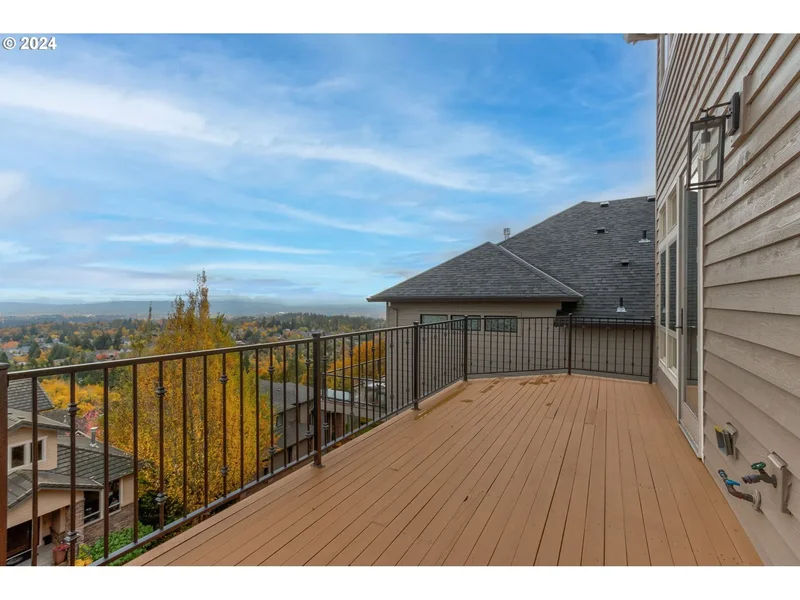 10230 NW GLOAMING LN, Portland, OR, 97229, USA, Portland, Oregon, United States. - Photo 40