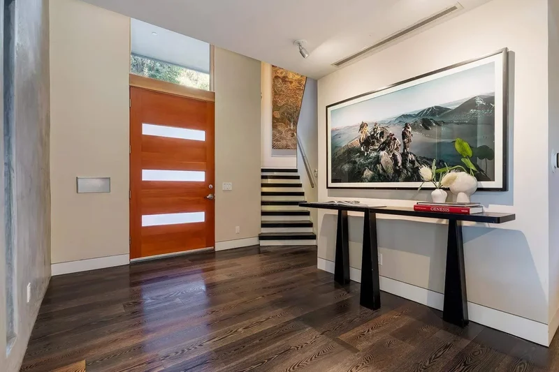 831 Georgina Avenue , Santa Monica, CA 90402, Santa Monica, California, United States. - Photo 51